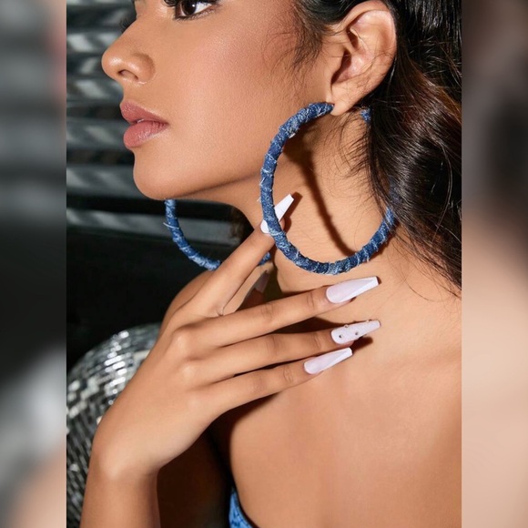 Bold Denim Hoop Earrings Light Wash Blue 3.5” Drop - Picture 2 of 8